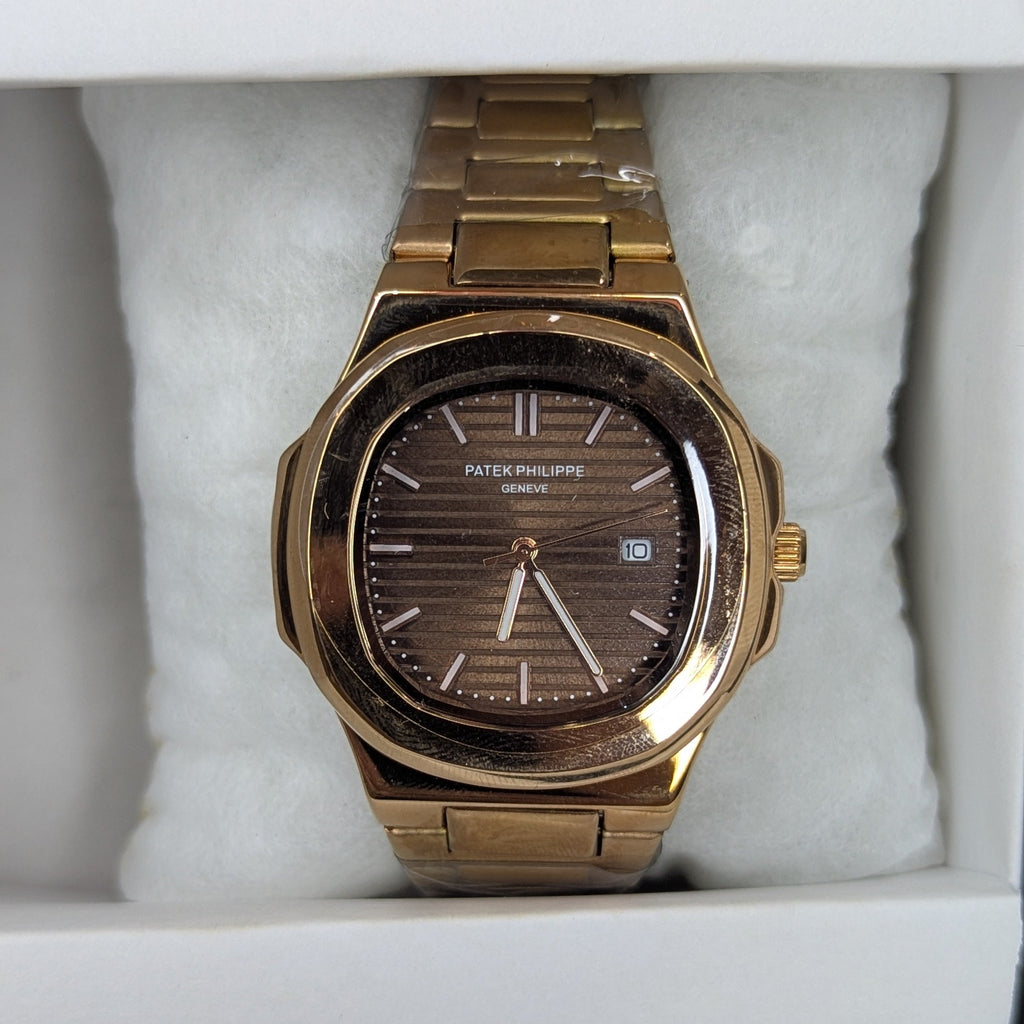 Novo Wrist Eclipse golden Steel Watch – Gold-Accent Bracelet, Minimal Dial